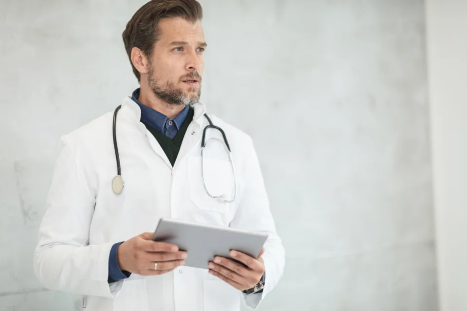 Requisitos médicos, plantas permitidas y transporte